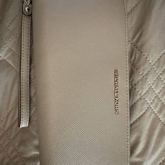 Michael Kors Tan Leather Wallet - Picture 14 of 14